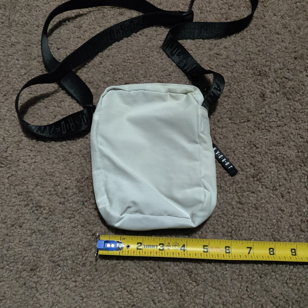 Nike Air Jordan White Crossbody Small Pouch Bag Black Straps - Picture 6 of 7